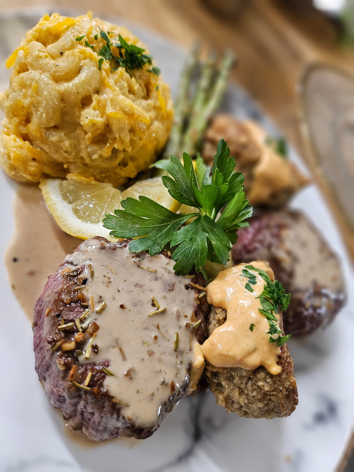 "Valentine's Delight: Sea & Savanna Pairing" ππ½οΈ